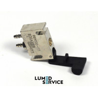 Клапан вибору інструментів Чорний язичок При натисканні на нього відчиняється для стоматологічної установки