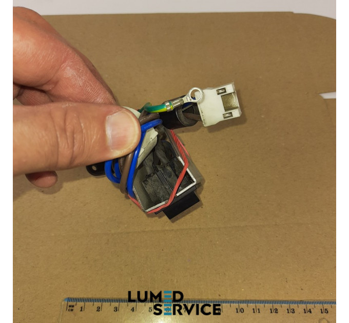 Клавіша вмикання живленя підсилена