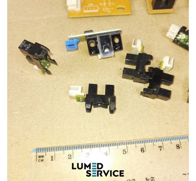 Оптопара щелева в асортименті