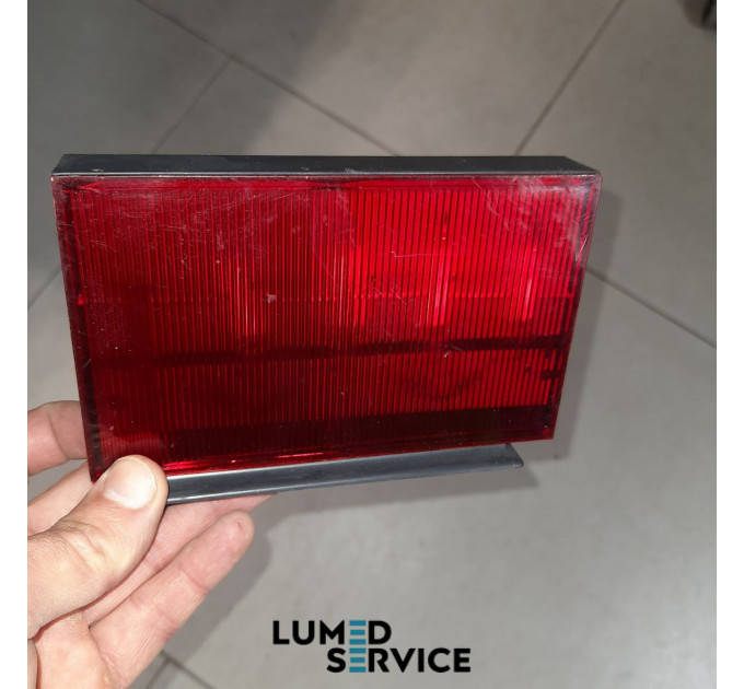 Червоний фонарь для фото